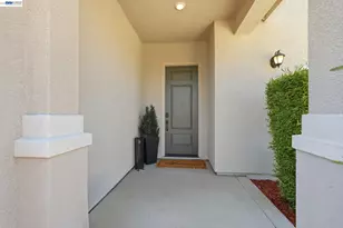 1550 Plumas Dr, Lathrop, CA 95330 - Photo 4