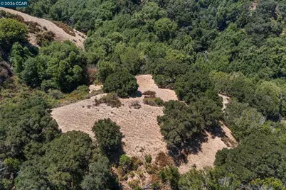1180 Bear Creek Rd, Martinez, CA 94553 - Photo 12