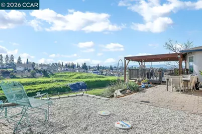 924 Burwood, Antioch, CA 94509 - Photo 2