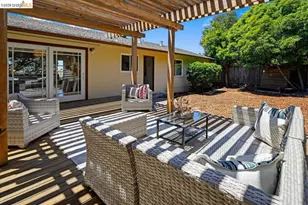 132 Rishell Dr, Oakland, CA 94619 - Photo 34