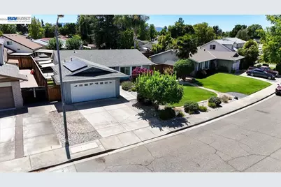 854 Hanover St, Livermore, CA 94551 - Photo 52