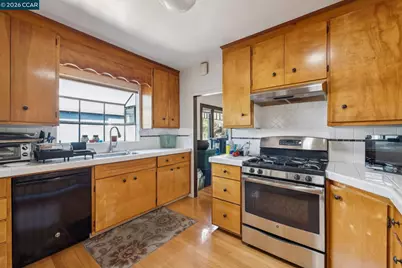 1242 Hopkins St., Berkeley, CA 94702 - Photo 20