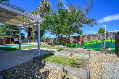 454 Bristol Ct, Oakley, CA 94561 - Photo 6