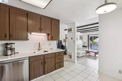 1401 Cottage St #D, Alameda, CA 94501 - Photo 6