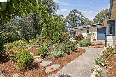 3635 Majestic Ave, Oakland, CA 94605 - Photo 2