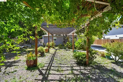 1190 Davis St, San Leandro, CA 94577 - Photo 40
