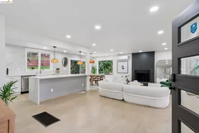 4725 Scotia Ave, Oakland, CA 94605 - Photo 4