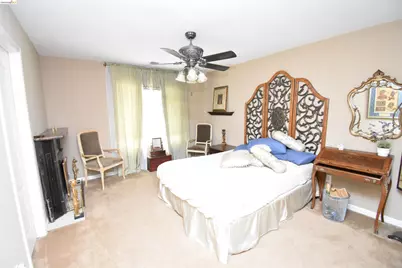 1875 Ventura Dr, Pittsburg, CA 94565 - Photo 18