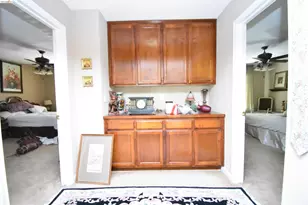 1875 Ventura Dr, Pittsburg, CA 94565 - Photo 16
