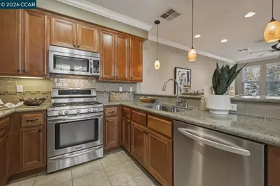 175 Selby Ln #7, Livermore, CA 94551 - Photo 24