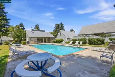 1646 Somerset Pl, Antioch, CA 94509 - Photo 32