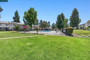1806 Wildbrook Ct, Concord, CA 94521 - Photo 34