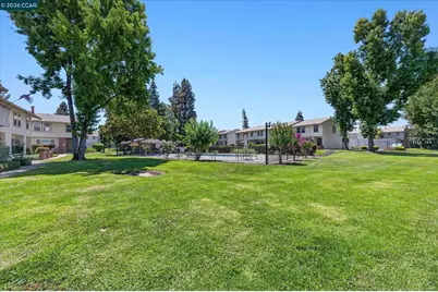 1806 Wildbrook Ct #A, Concord, CA 94521 - Photo 32