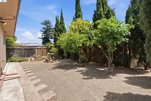 1478 Plaza Dr, San Leandro, CA 94578 - Photo 26