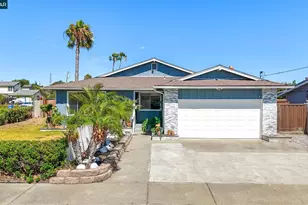 1 Lake Circle, Antioch, CA 94509 - Photo 2