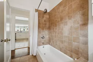 391 51st St, Oakland, CA 94609 - Photo 52