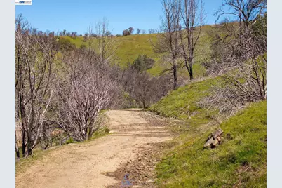 15676 Corral Hollow Rd, Tracy, CA 95377 - Photo 14