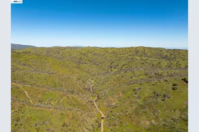 15676 Corral Hollow Rd, Tracy, CA 95377 - Photo 8