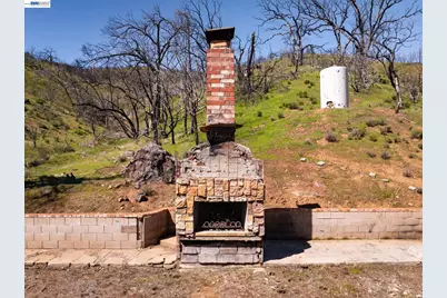 15676 Corral Hollow Rd, Tracy, CA 95377 - Photo 6