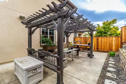 417 McAllister Drive, Benicia, CA 94510 - Photo 58