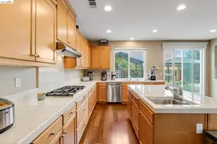 417 McAllister Dr, Benicia, CA 94510 - Photo 14
