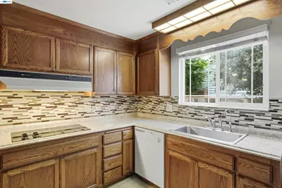 4426 Sacramento Ave, Fremont, CA 94538 - Photo 10