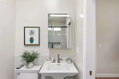 3214 Stuart St, Oakland, CA 94602 - Photo 12