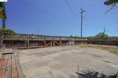 811 6th Street, Benicia, CA 94510 - Photo 28