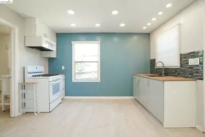 811 6th Street, Benicia, CA 94510 - Photo 32