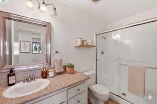 37482 Parish Cir, Fremont, CA 94536 - Photo 14
