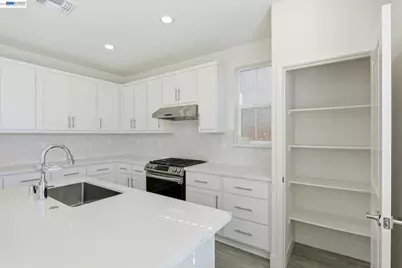 7149 Diamond Ave, Tracy, CA 95377 - Photo 16