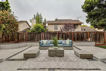 323 Sandstone Dr, Fremont, CA 94536 - Photo 22