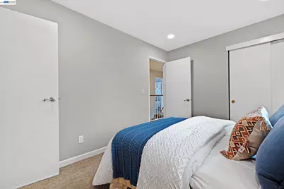 323 Sandstone Dr, Fremont, CA 94536 - Photo 18