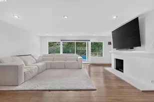 127 Peacock Dr, San Rafael, CA 94901 - Photo 8