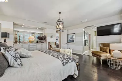 8586 Pinehollow Cir, Discovery Bay, CA 94505 - Photo 28