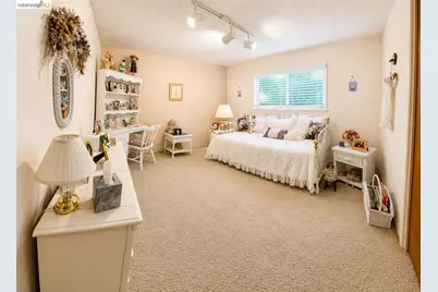 216 Boulder Dr, Antioch, CA 94509 - Photo 12
