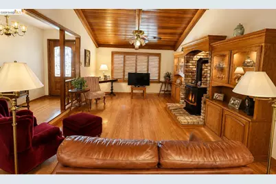 216 Boulder Dr, Antioch, CA 94509 - Photo 6