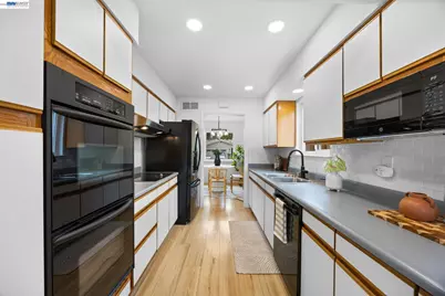39525 Eric St, Fremont, CA 94538 - Photo 16