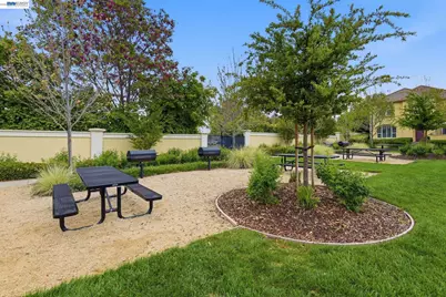 152 Heligan Lane #15, Livermore, CA 94551 - Photo 24