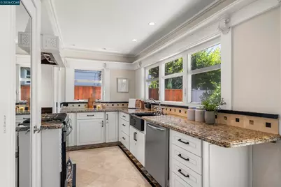 4486 Lawrence Dr, Castro Valley, CA 94546 - Photo 16