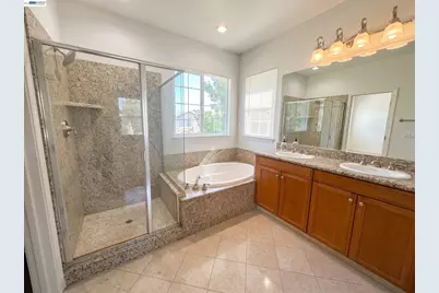 60 Pacifico St, Mountain House, CA 95391 - Photo 18