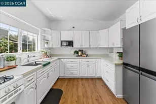 1538 Russell St, Berkeley, CA 94703 - Photo 10