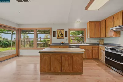 104 Gill Way, Benicia, CA 94510 - Photo 16