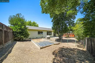 11 Danridge Ct, Antioch, CA 94509 - Photo 32