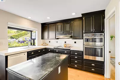 2321 Ascot Pkwy, Vallejo, CA 94591 - Photo 22
