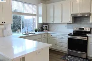 708 Potomac Ave, Santa Rosa, CA 95407 - Photo 6