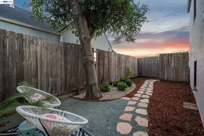 2600 55th Avenue, Oakland, CA 94605 - Photo 4