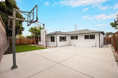 586 Bluefield Ln, Hayward, CA 94541 - Photo 44