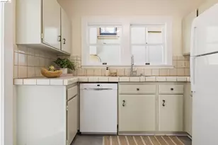 538 Weldon Ave, Oakland, CA 94610 - Photo 14