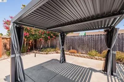 4601 Wilson Ln, Concord, CA 94521 - Photo 46